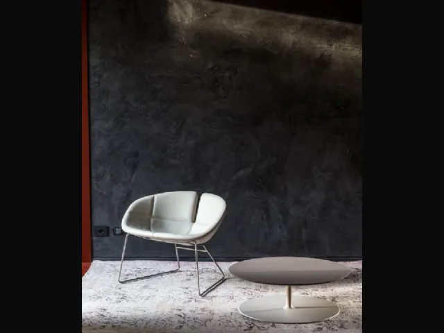 Poltroncina in pelle Fjord di Moroso